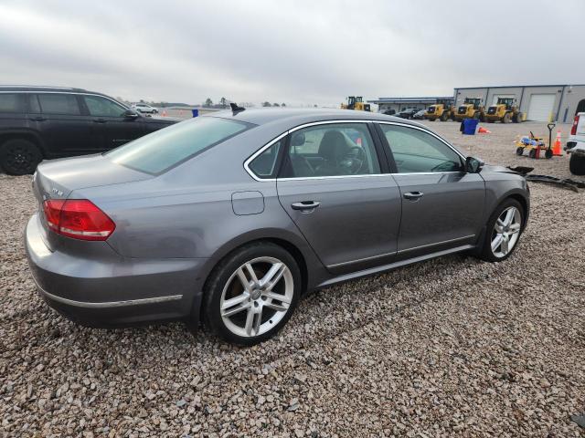 Photo 3 from auction – 2015 VOLKSWAGEN PASSAT with VIN 1VWBV7A32FC053394