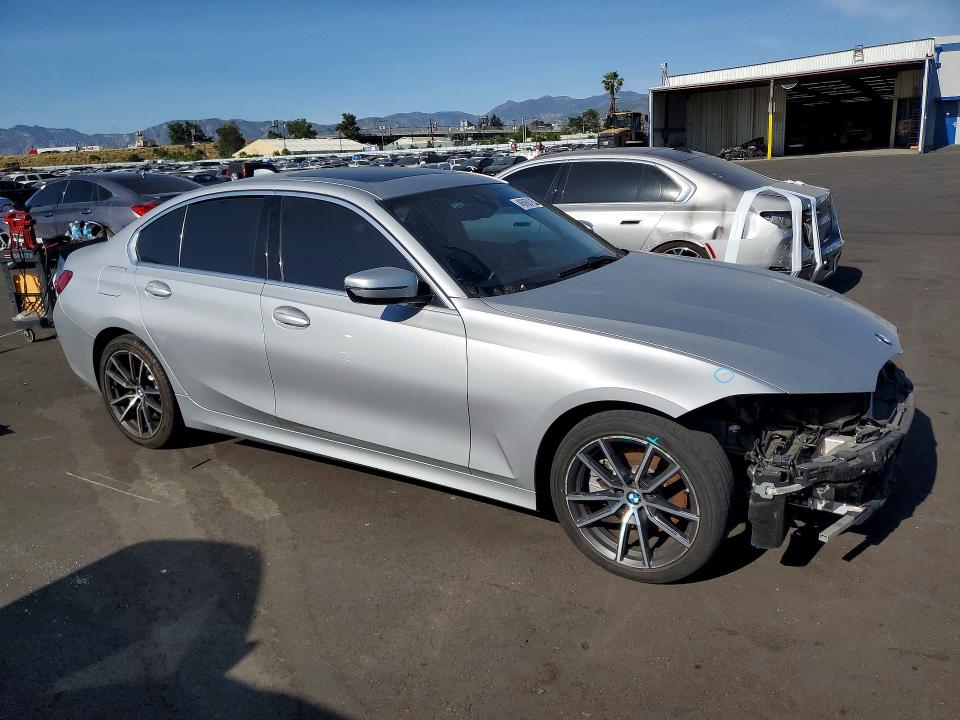 Photo 4 from auction – 2019 BMW 330I with VIN WBA5R1C5XKAK09328