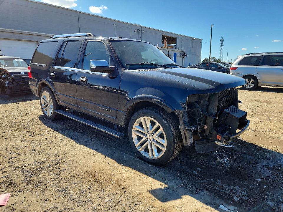 Фото 4 с аукциона – 2016 FORD EXPEDITION с VIN 1FMJU1MT5GEF16754