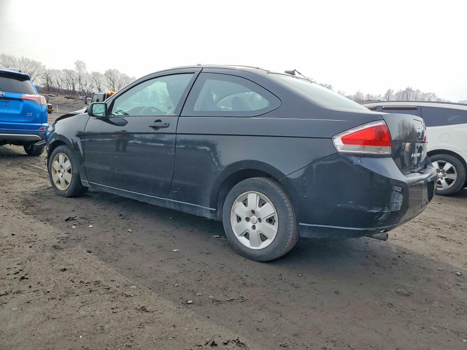 Photo 2 from auction – 2008 FORD FOCUS with VIN 1FAHP32N68W299842