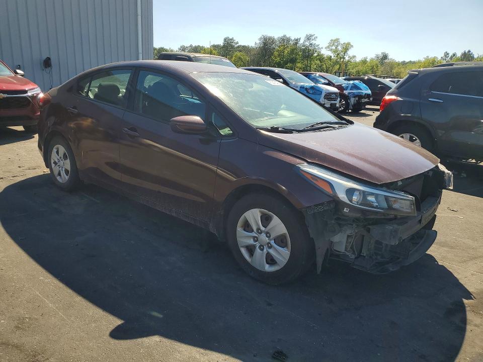 Photo 4 from auction – 2017 KIA FORTE with VIN 3KPFK4A77HE110750