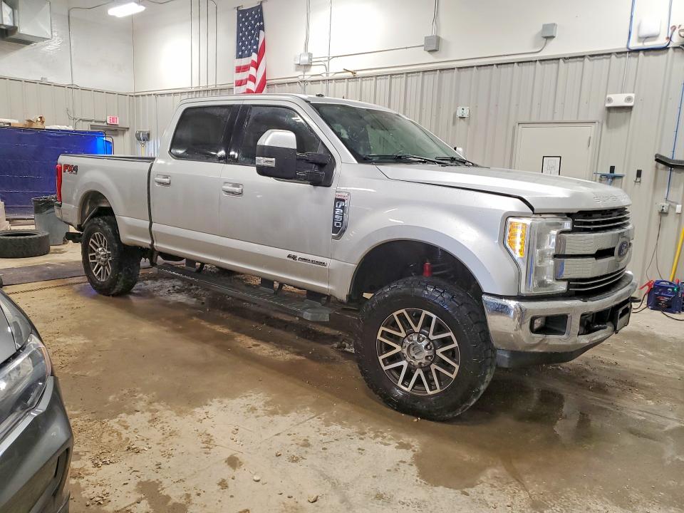 Photo 4 from auction – 2017 FORD F250 with VIN 1FT7W2BT8HEB52946