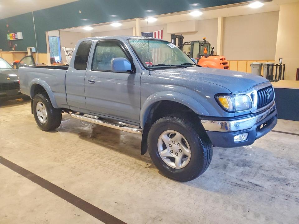 Photo 4 from auction – 2002 TOYOTA TACOMA with VIN 5TEWN72N52Z091377
