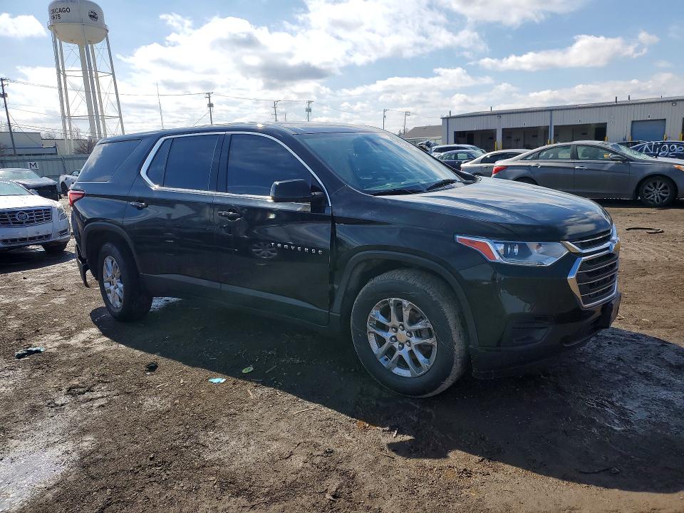 Photo 4 from auction – 2018 CHEVROLET TRAVERSE with VIN 1GNERFKW5JJ176769