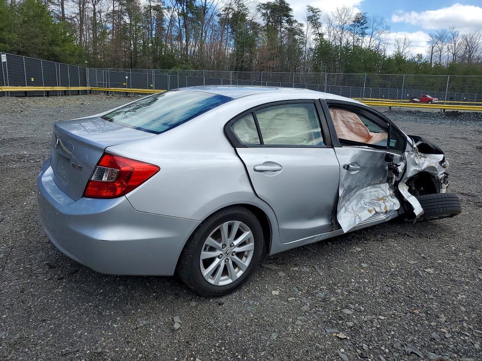 Photo 3 from auction – 2012 HONDA CIVIC with VIN 19XFB2F87CE335409