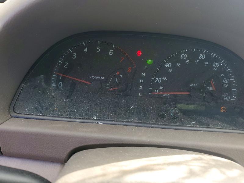 Photo 9 from auction – 2002 TOYOTA CAMRY with VIN 4T1BE30K72U560943