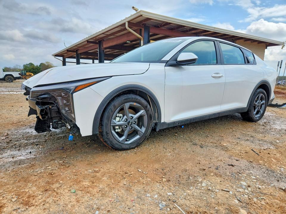 KIA K4 2025 with VIN 3KPFT4DE1SE185653 - Photo from auction