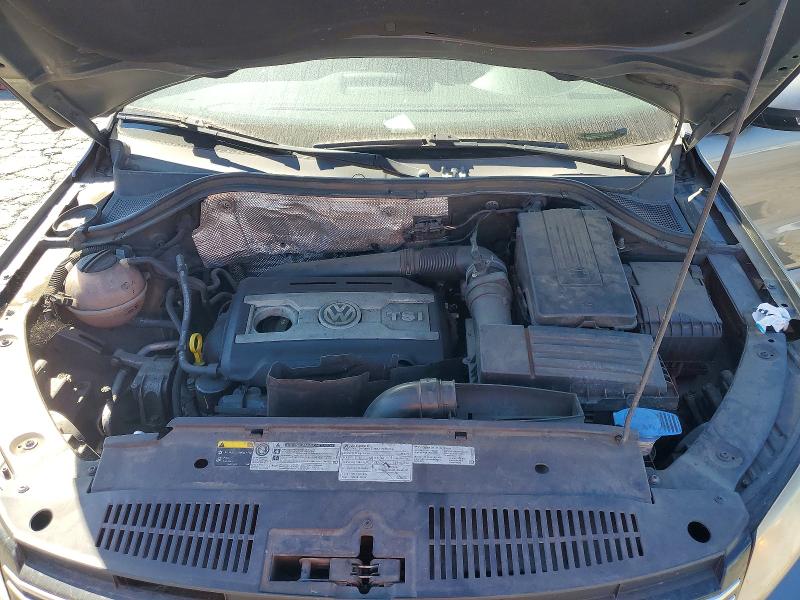 Photo 11 from auction – 2015 VOLKSWAGEN TIGUAN with VIN WVGAV7AX9FW613035