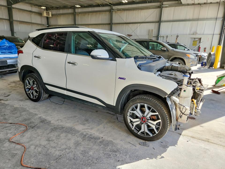 Photo 4 from auction – 2023 KIA SELTOS with VIN KNDETCA26P7358123