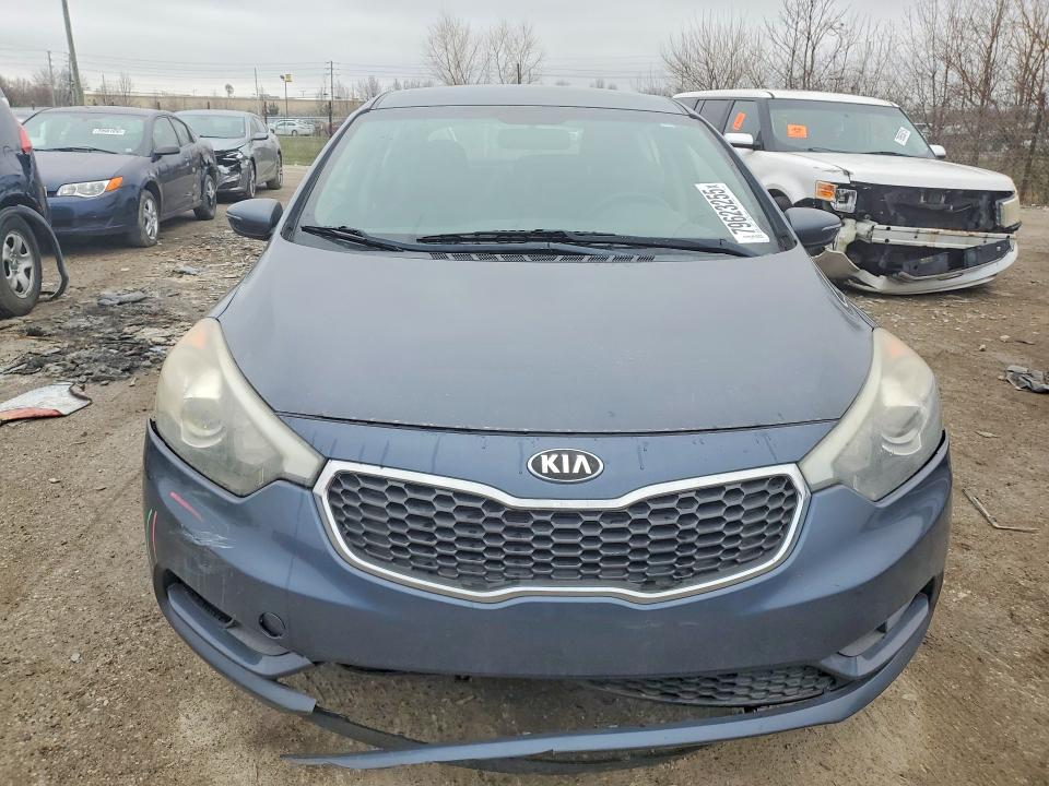 Снимка 5 от търг – 2016 KIA FORTE5 с VIN KNAFK5A86G5583853