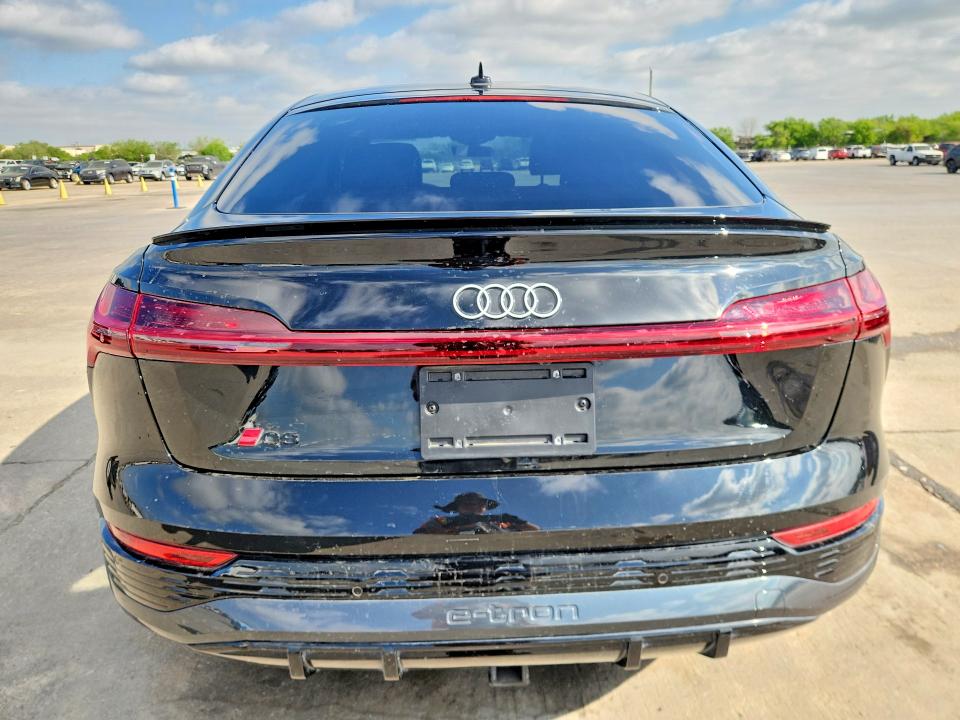 Photo 6 from auction – 2024 AUDI Q8 E-TRON with VIN WA1CAAGE7RB005967