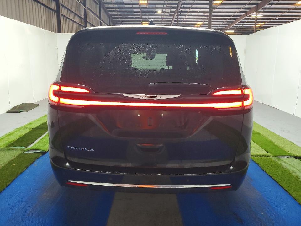 Photo 6 from auction – 2024 CHRYSLER PACIFICA with VIN 2C4RC1BG2RR136244