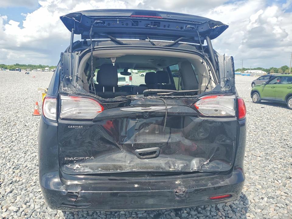 Photo 6 from auction – 2017 CHRYSLER PACIFICA with VIN 2C4RC1DG5HR609064