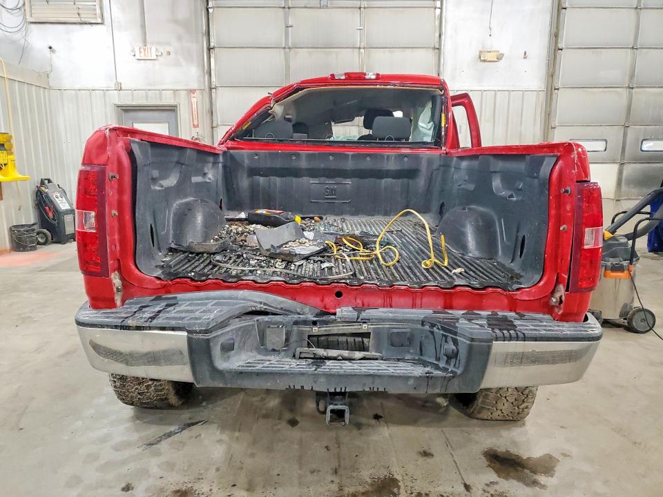 Photo 6 from auction – 2013 CHEVROLET SILVERADO with VIN 1GCRKSE77DZ209207