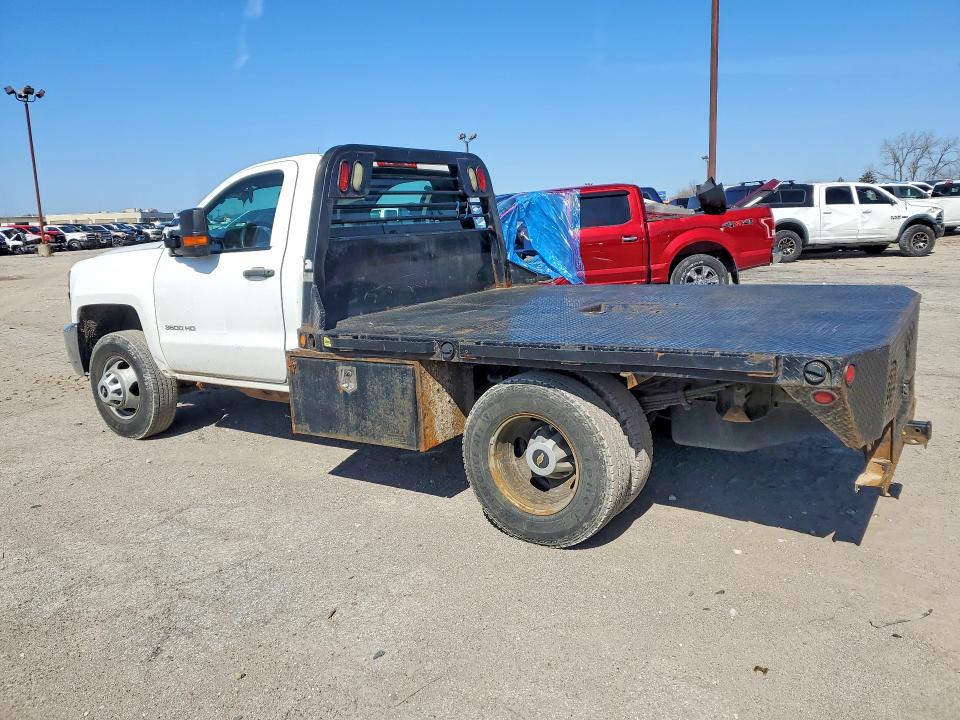 Photo 2 from auction – 2015 CHEVROLET SILVERADO with VIN 1GB3KYCG8FF543136