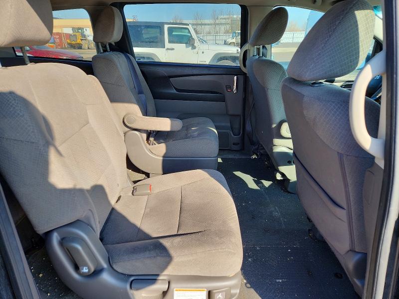 Photo 11 from auction – 2016 HONDA ODYSSEY with VIN 5FNRL5H2XGB507436