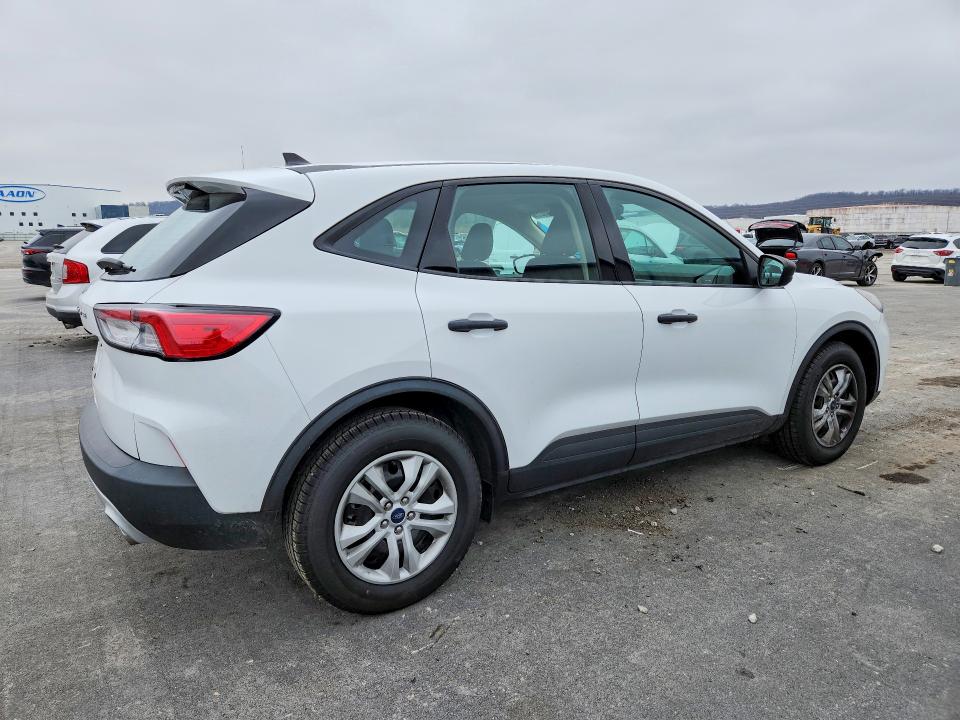 Photo 3 from auction – 2020 FORD ESCAPE with VIN 1FMCU0F69LUC55512