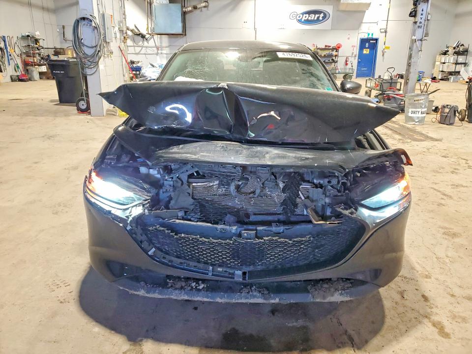 Photo 5 from auction – 2021 MAZDA 3 with VIN JM1BPAK71M1303812
