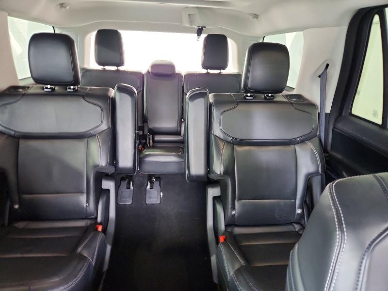 Снимка 10 от търг – 2025 FORD EXPEDITION с VIN 1FMJU1M8XSEA16500