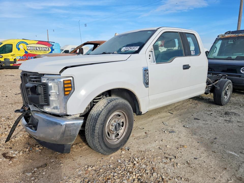 Photo 1 from auction – 2018 FORD F350 with VIN 1FD8X3A64JEC67600
