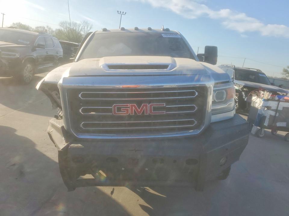 Photo 5 from auction – 2017 GMC SIERRA with VIN 1GT12SEY3HF195741