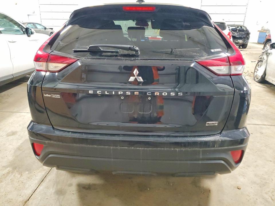 Photo 6 from auction – 2023 MITSUBISHI ECLIPSE CROSS with VIN JA4ATVAA2PZ002154