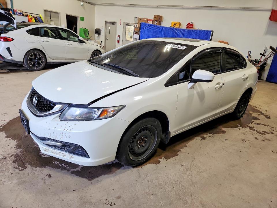 HONDA CIVIC 2015 con VIN 2HGFB2F52FH001675 - Foto de la subasta