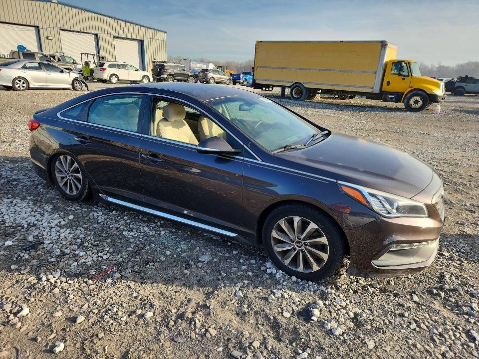 Photo 4 from auction – 2015 HYUNDAI SONATA with VIN 5NPE34AF3FH109989
