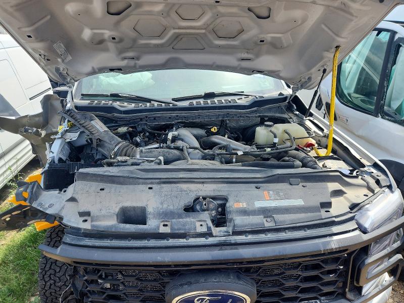 Photo 11 from auction – 2023 FORD F350 with VIN 1FT8W3BT9PEC67032