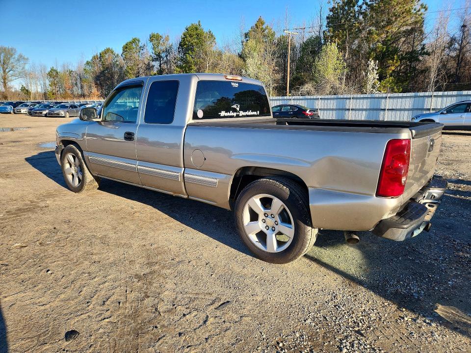 Photo 2 from auction – 1999 CHEVROLET SILVERADO with VIN 2GCEC19T7X1281874