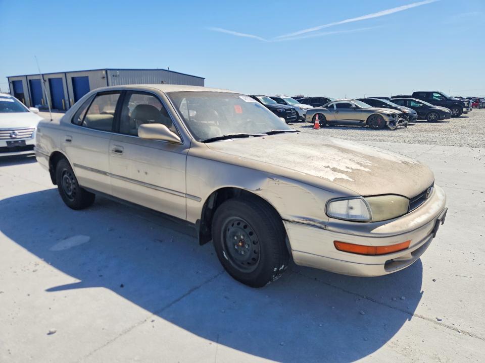 Photo 4 from auction – 1993 TOYOTA CAMRY with VIN 4T1SK12E2PU195678