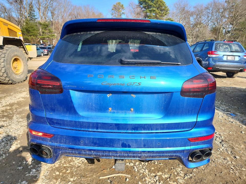 Photo 6 from auction – 2017 PORSCHE CAYENNE with VIN WP1AD2A20HLA83510