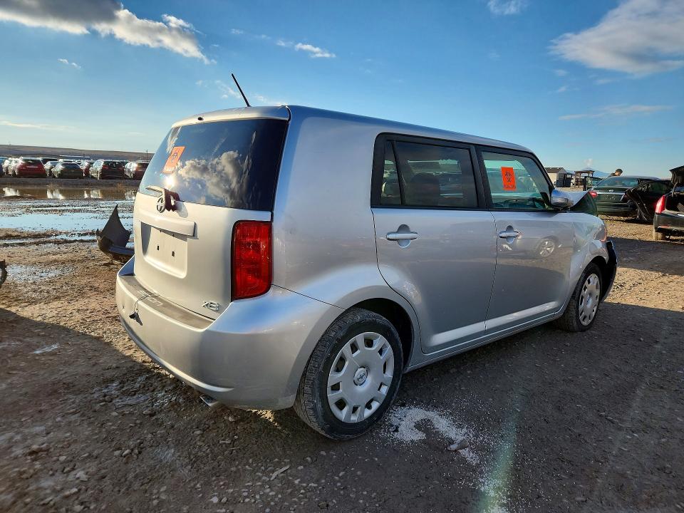 Photo 3 from auction – 2008 TOYOTA SCION with VIN JTLKE50EX81005350