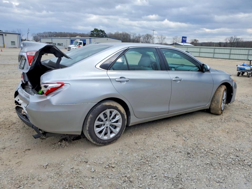 Photo 3 from auction – 2015 TOYOTA CAMRY with VIN 4T4BF1FK5FR516086