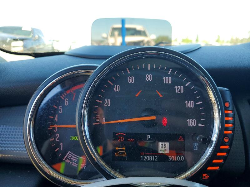 Photo 9 from auction – 2015 MINI COOPER with VIN WMWXS5C55FT827977
