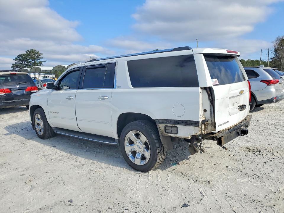 Photo 2 from auction – 2016 CHEVROLET SUBURBAN with VIN 1GNSCJKC0GR372139