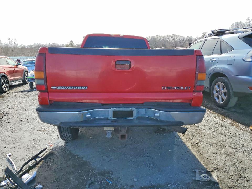 Photo 6 from auction – 2001 CHEVROLET SILVERADO with VIN 1GCHC29U51E260006
