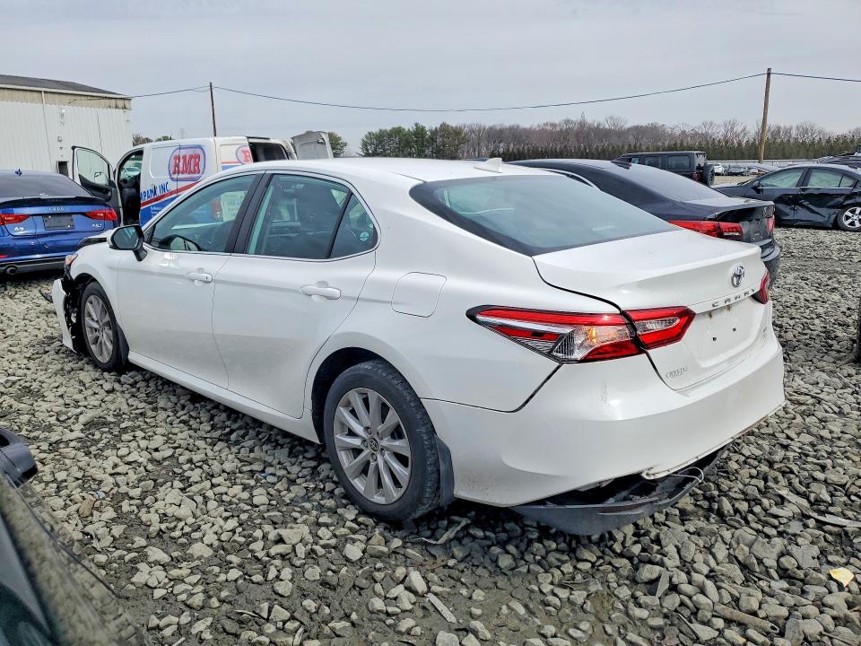 Photo 2 from auction – 2020 TOYOTA CAMRY with VIN 4T1C11BK7LU007003