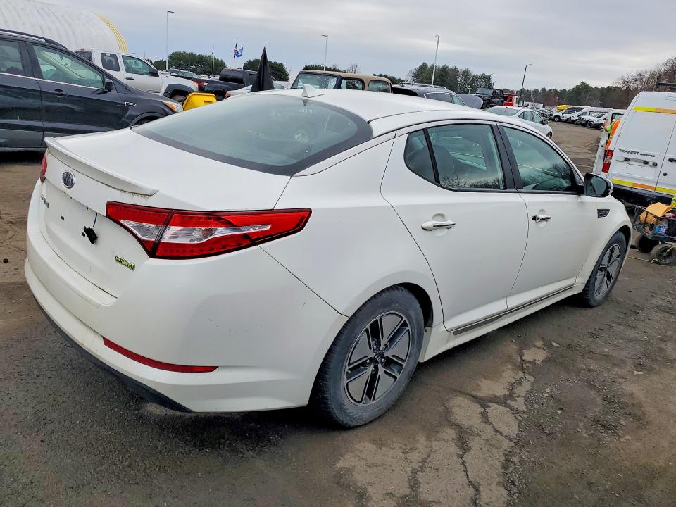 Photo 3 from auction – 2012 KIA OPTIMA HYBRID with VIN KNAGM4AD9C5019081