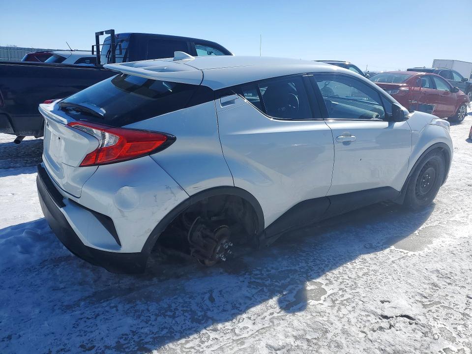 Photo 3 from auction – 2018 TOYOTA C-HR with VIN NMTKHMBX6JR036789