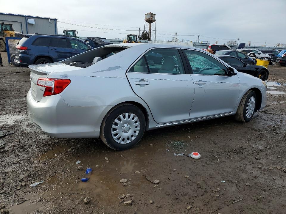 Photo 3 from auction – 2012 TOYOTA CAMRY with VIN 4T1BF1FK6CU006013