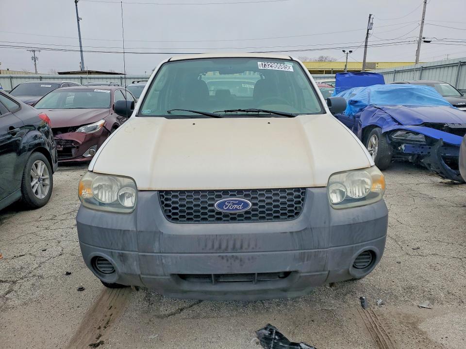 Photo 5 from auction – 2007 FORD ESCAPE with VIN 1FMCU02ZX7KB67795