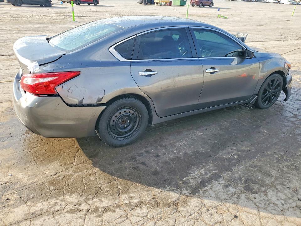 Photo 3 from auction – 2017 NISSAN ALTIMA with VIN 1N4AL3AP9HC491676