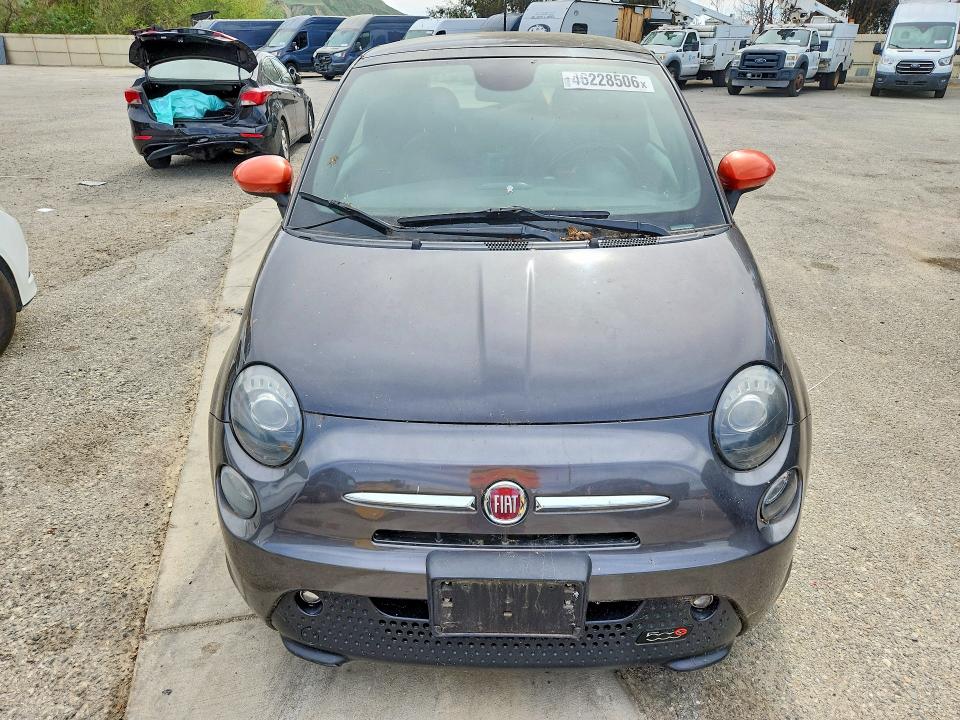 Photo 5 from auction – 2014 FIAT 500 with VIN 3C3CFFGE8ET245188