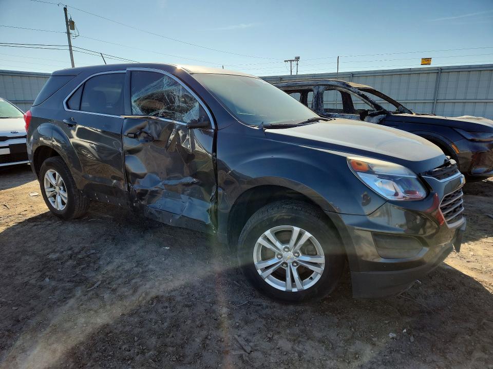 Photo 4 from auction – 2017 CHEVROLET EQUINOX with VIN 2GNALBEK4H1568860