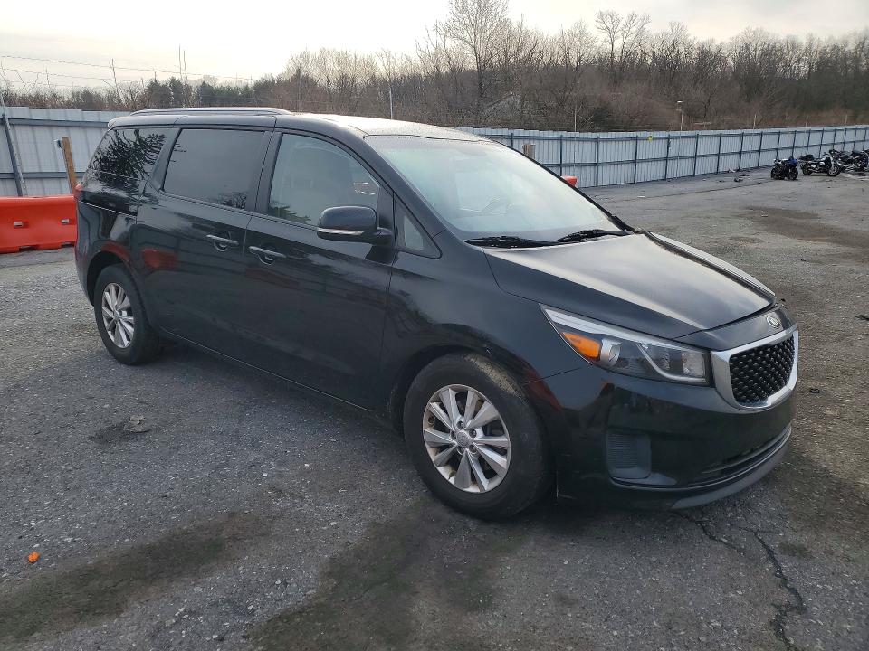 Photo 4 from auction – 2015 KIA SEDONA with VIN KNDMB5C15F6061699