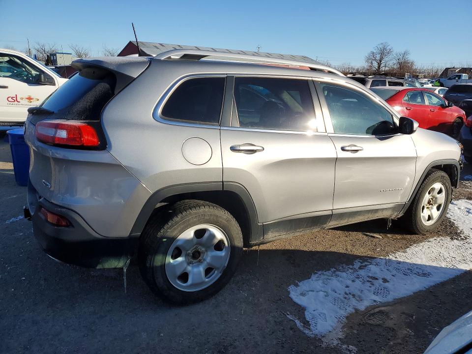 Photo 3 from auction – 2016 JEEP CHEROKEE with VIN 1C4PJMCS9GW173832