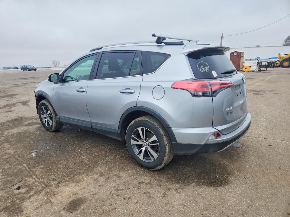 Photo 2 from auction – 2017 TOYOTA RAV4 with VIN 2T3RFREV8HW635814