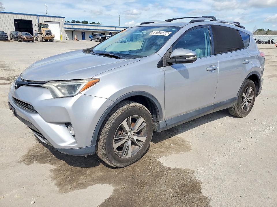 Photo 1 from auction – 2016 TOYOTA RAV4 with VIN 2T3RFREV3GW515241