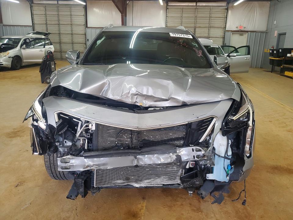 Photo 5 from auction – 2023 CADILLAC XT4 with VIN 1GYFZDR43PF174921